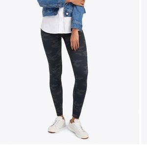 Spanx seamless leggings